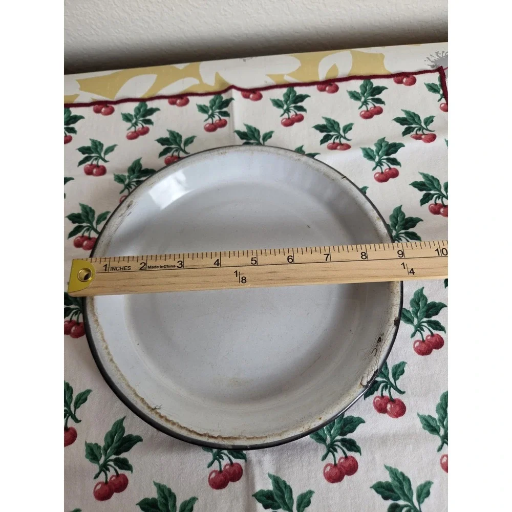 Vtg Enamelware Graniteware Blue & White Splatterware Swirl 9